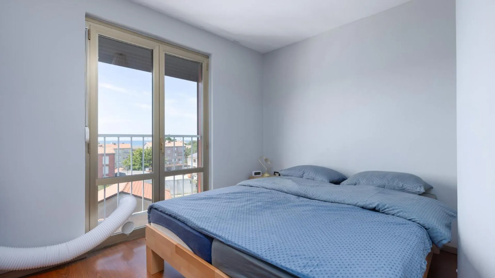 Apartment Matthias With Sea View Poreč
